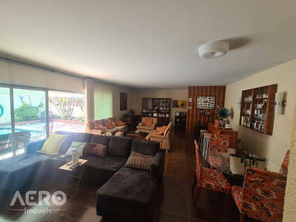 Casa à venda com 3 quartos, 316m² - Foto 36