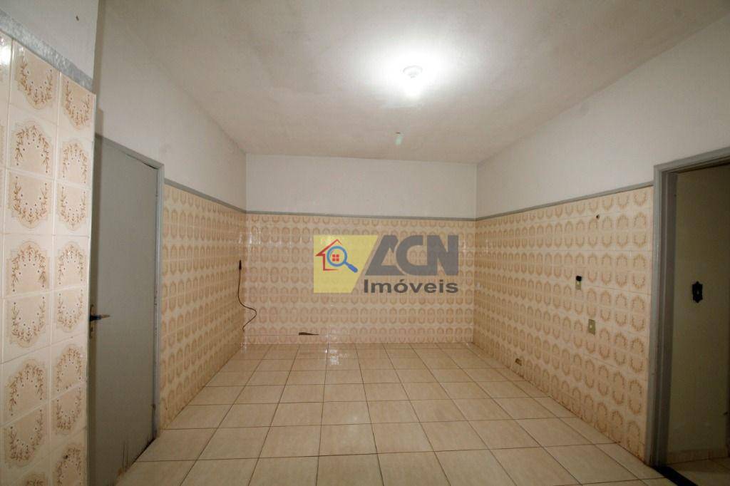 Casa à venda e aluguel com 3 quartos, 120m² - Foto 14