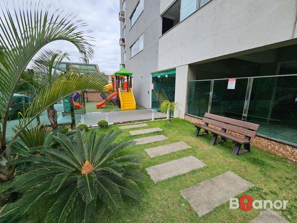 Apartamento à venda com 2 quartos, 90m² - Foto 2