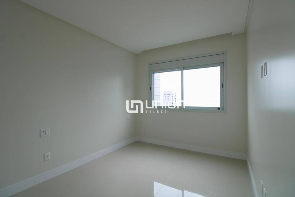 Apartamento à venda com 3 quartos, 128m² - Foto 15