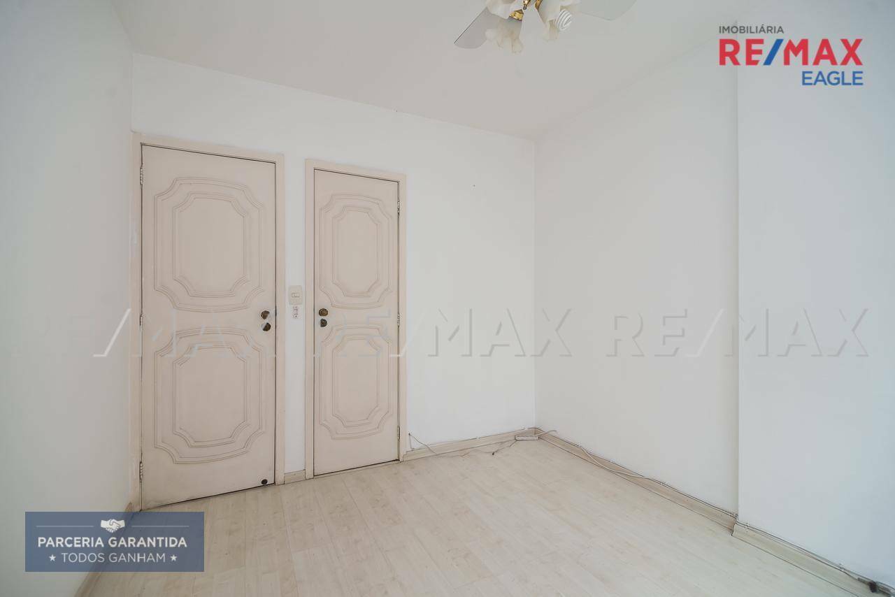 Apartamento à venda com 3 quartos, 120m² - Foto 9