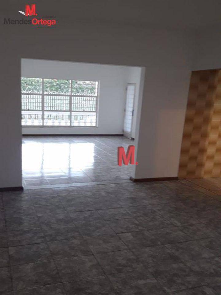 Casa à venda com 3 quartos, 250m² - Foto 8