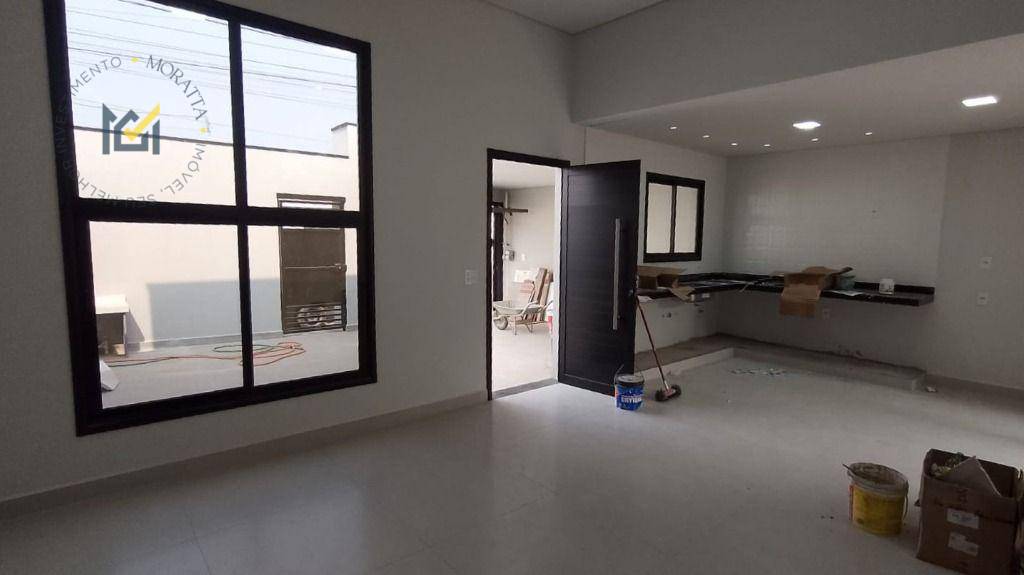 Casa à venda com 3 quartos, 105m² - Foto 1