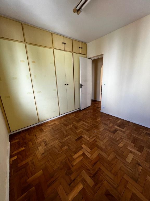 Apartamento à venda com 3 quartos, 95m² - Foto 8