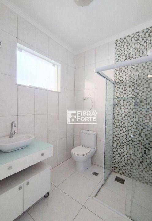 Casa à venda com 3 quartos, 200m² - Foto 18