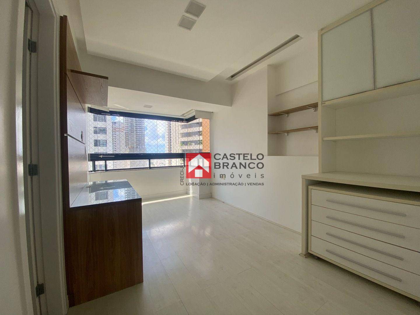 Apartamento à venda com 3 quartos, 130m² - Foto 9