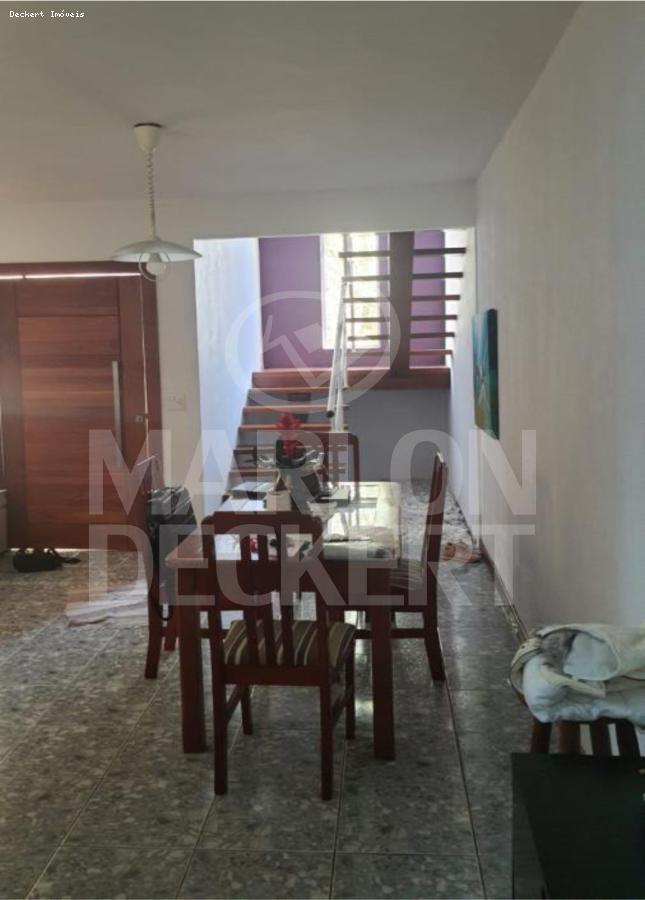 Casa à venda com 2 quartos, 197m² - Foto 4