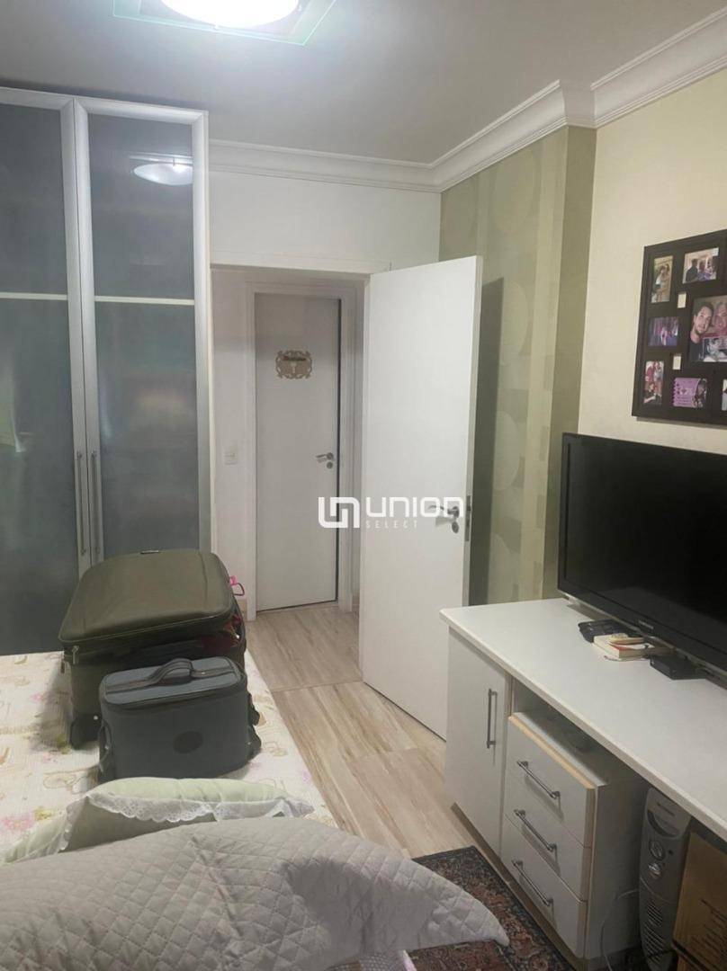 Apartamento à venda com 3 quartos, 119m² - Foto 15