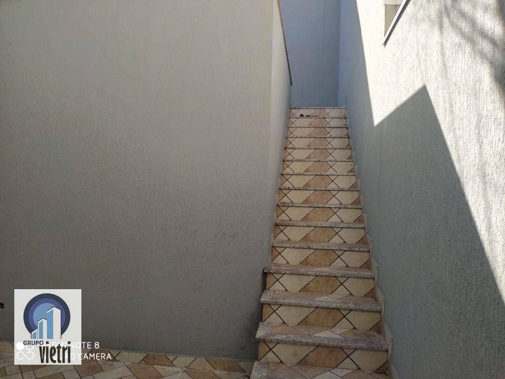 Sobrado à venda com 3 quartos, 200m² - Foto 14