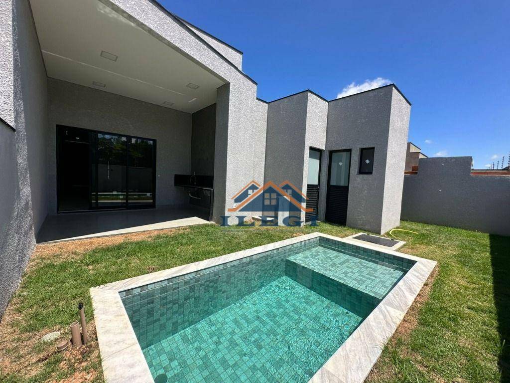 Casa de Condomínio à venda com 3 quartos, 300m² - Foto 1