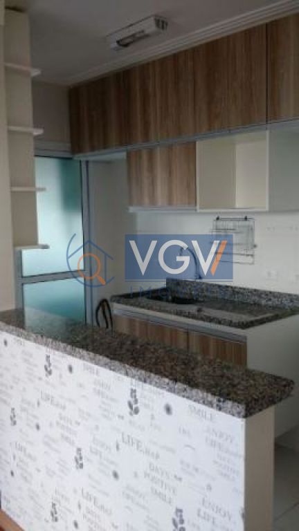 Apartamento à venda com 1 quarto, 40m² - Foto 2