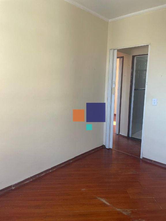 Apartamento à venda com 3 quartos, 70m² - Foto 2