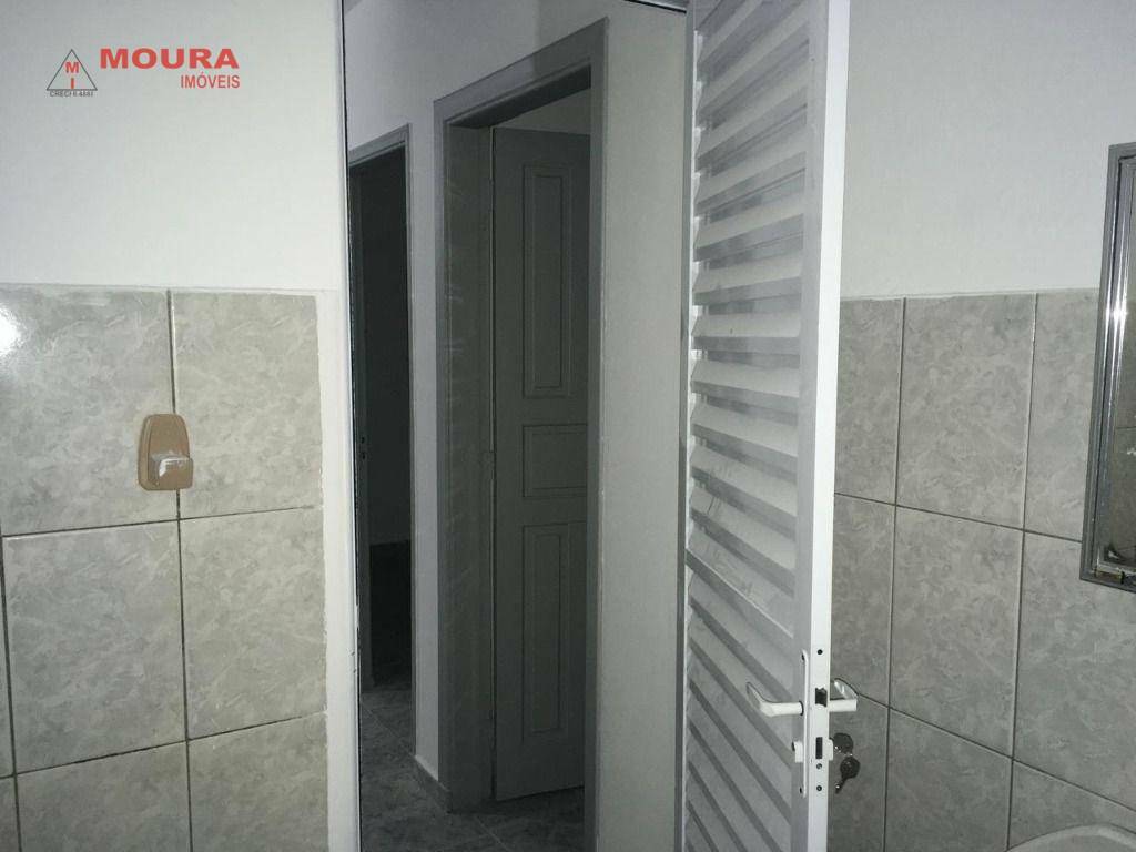 Casa à venda com 6 quartos, 225m² - Foto 6