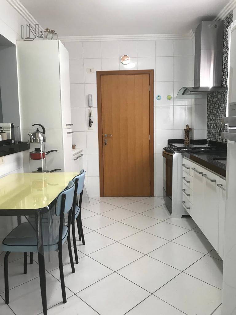 Apartamento à venda com 3 quartos, 140m² - Foto 16