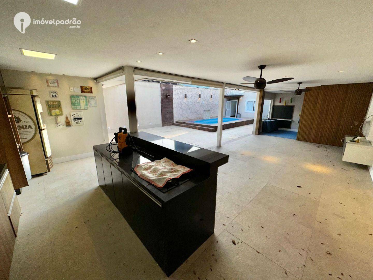 Casa de Condomínio à venda com 3 quartos, 300m² - Foto 35