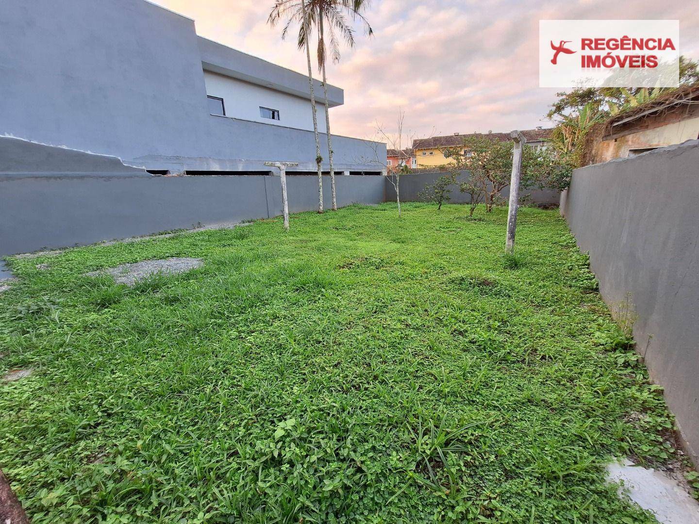 Casa à venda com 3 quartos, 100m² - Foto 5