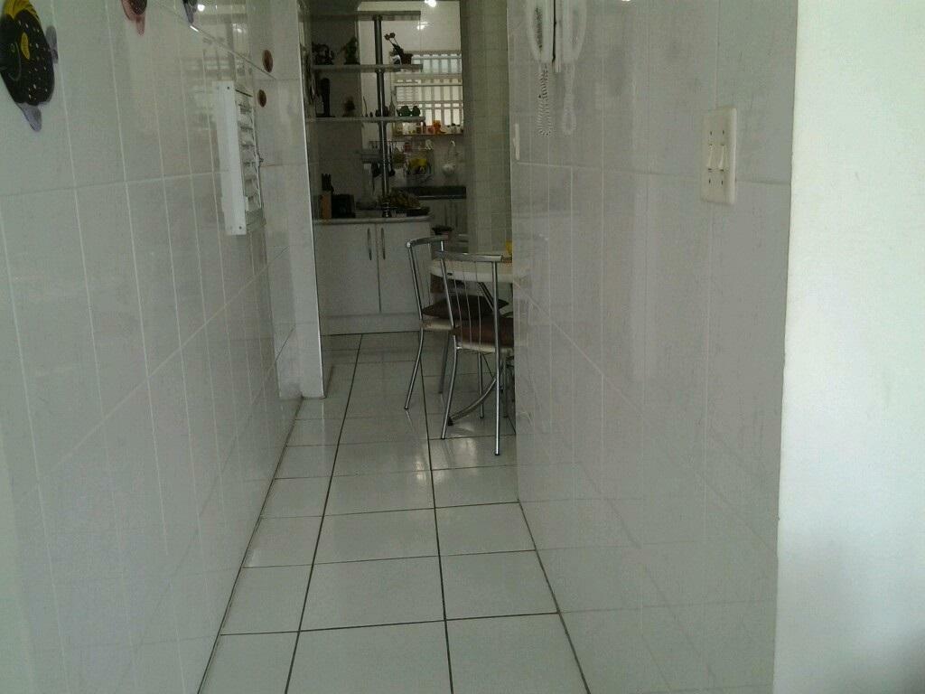 Apartamento à venda com 2 quartos, 85m² - Foto 16