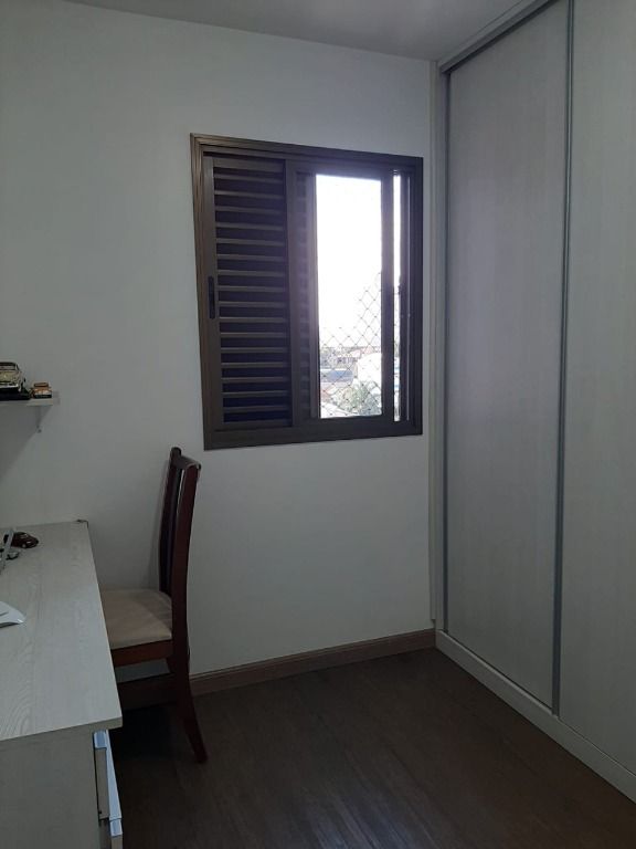 Apartamento à venda com 3 quartos, 74m² - Foto 25