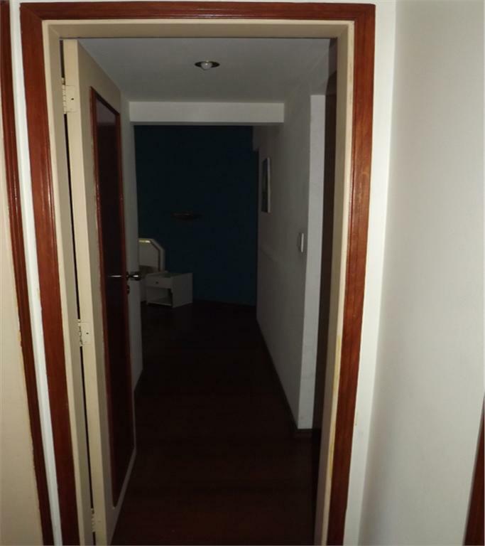 Apartamento à venda com 3 quartos, 170m² - Foto 2