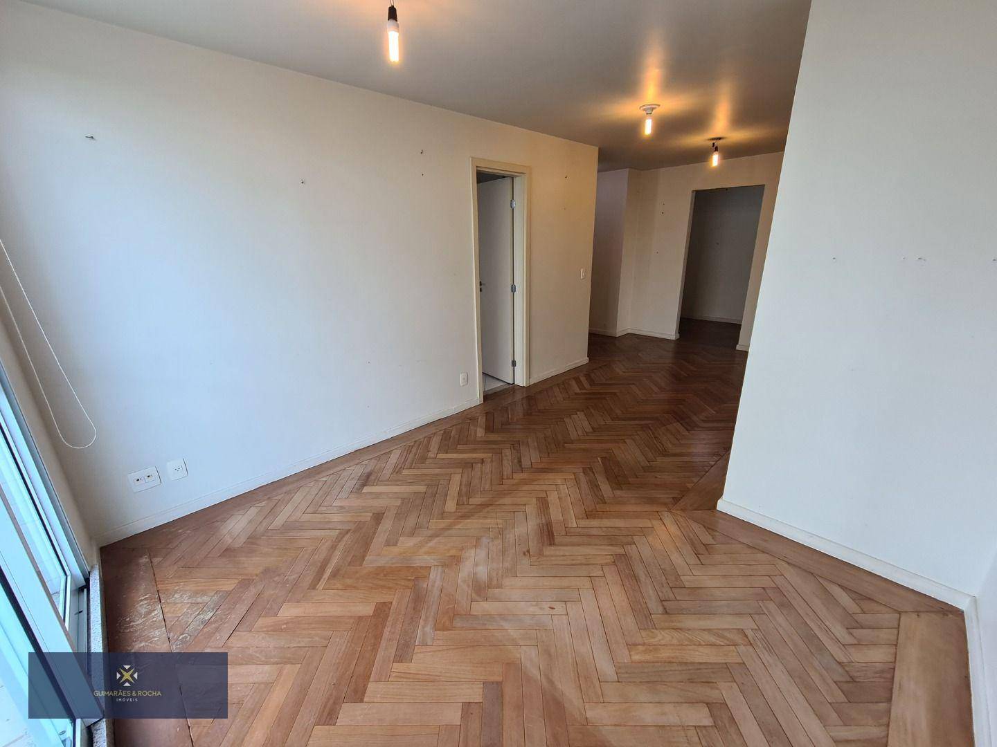 Apartamento à venda com 4 quartos, 222m² - Foto 6