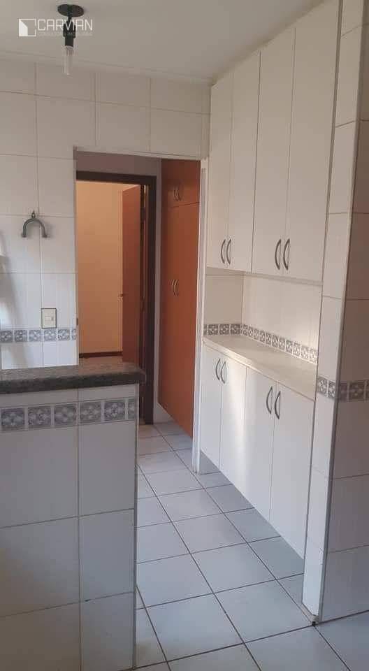 Apartamento à venda com 4 quartos, 140m² - Foto 11