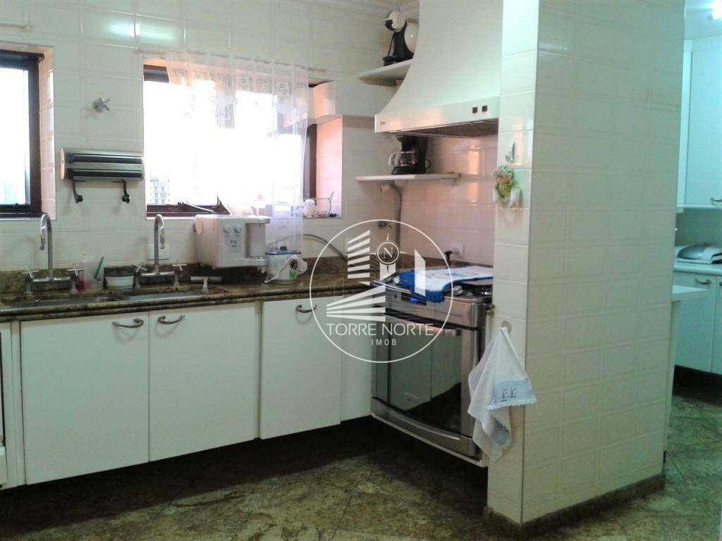 Apartamento à venda com 4 quartos, 580m² - Foto 11