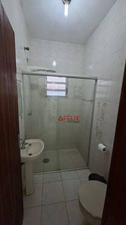 Casa para alugar com 2 quartos, 130m² - Foto 11