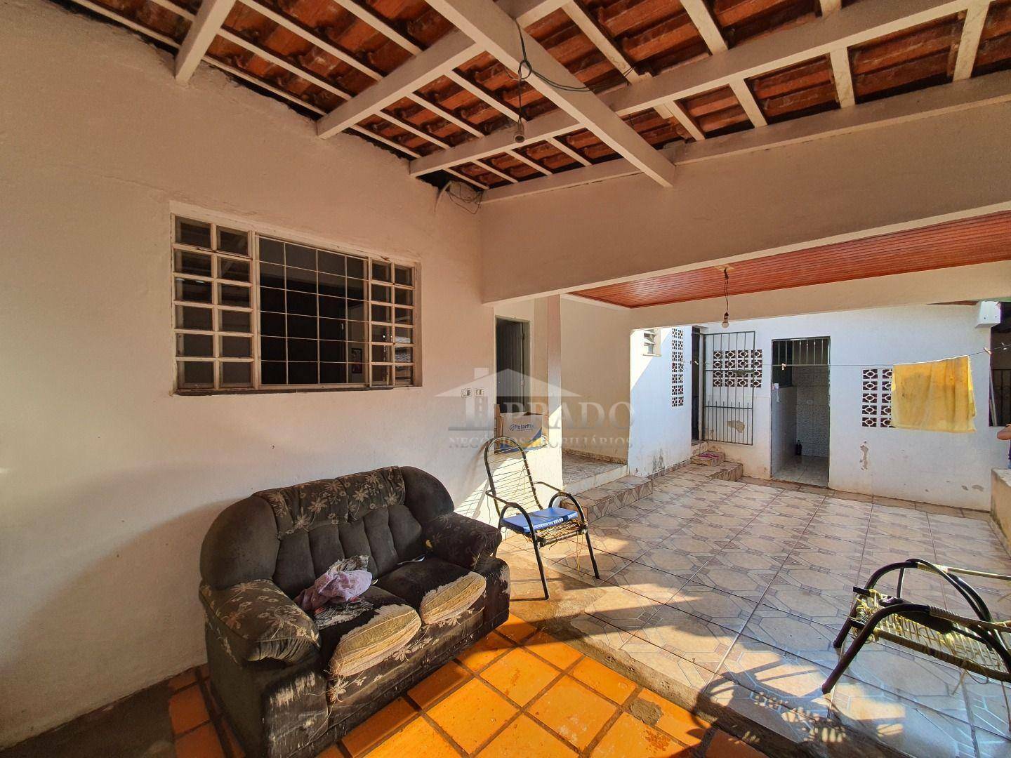 Casa à venda com 5 quartos, 181m² - Foto 15