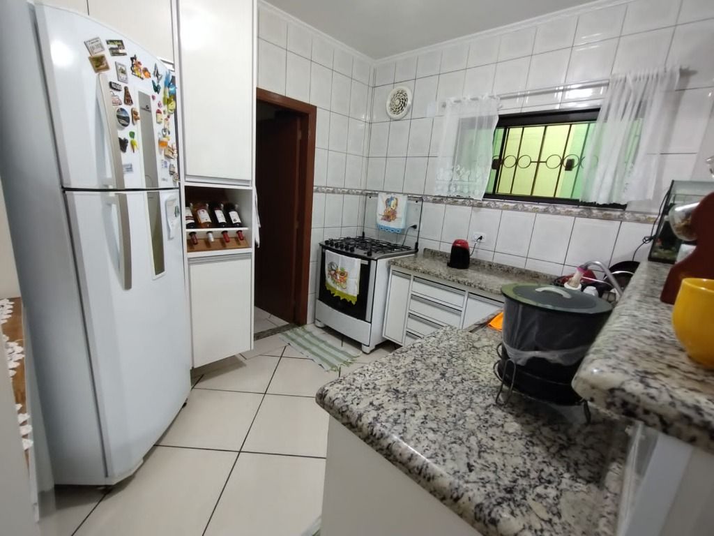 Sobrado à venda com 3 quartos, 220m² - Foto 13