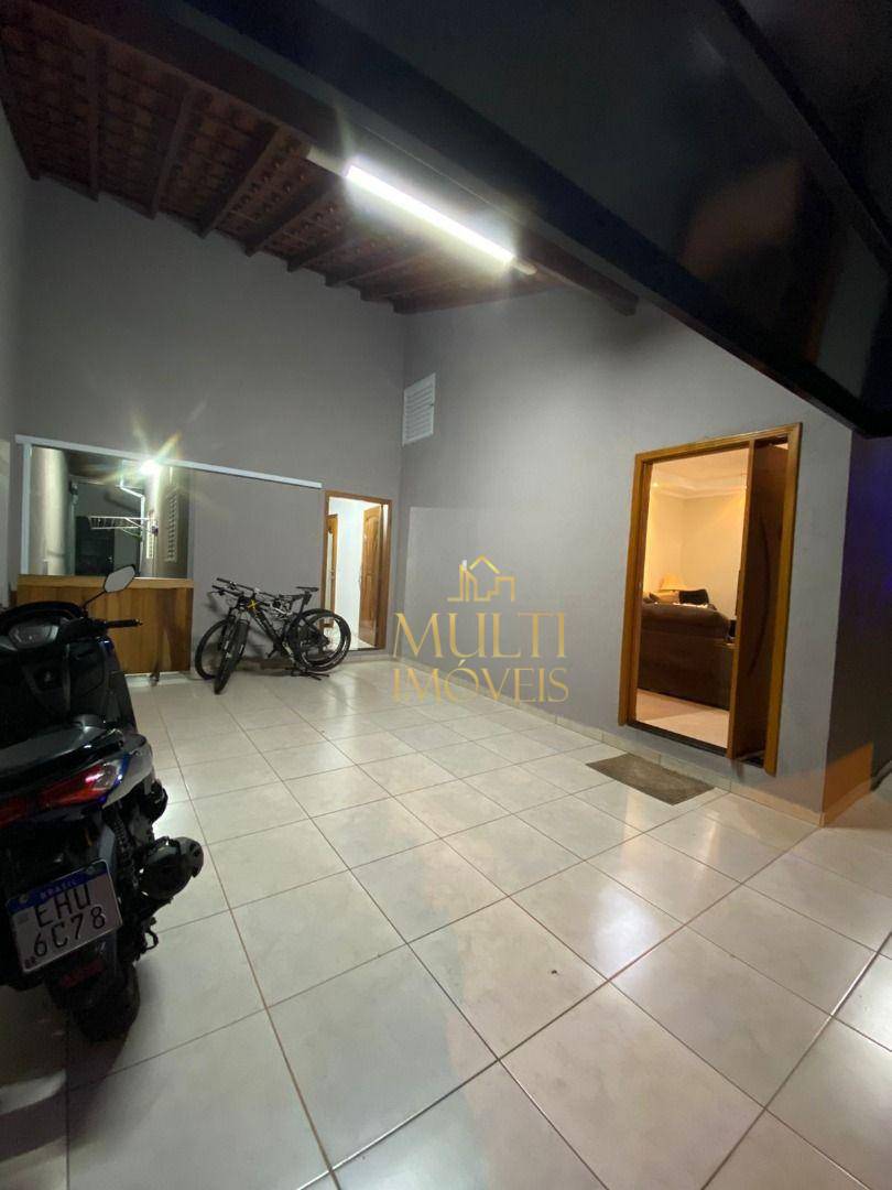 Casa à venda com 2 quartos, 180m² - Foto 16