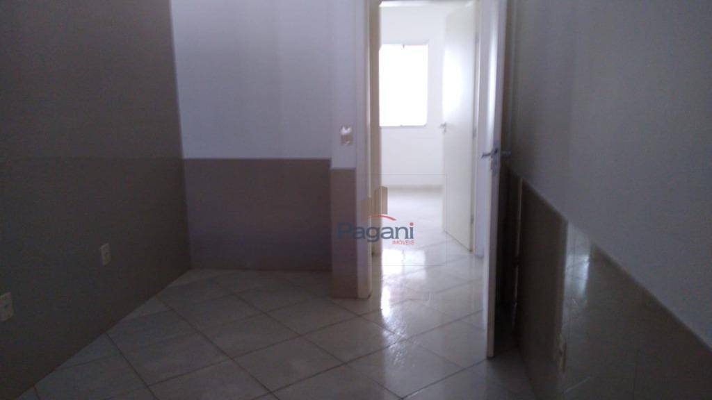 Casa à venda com 2 quartos, 60M2 - Foto 4
