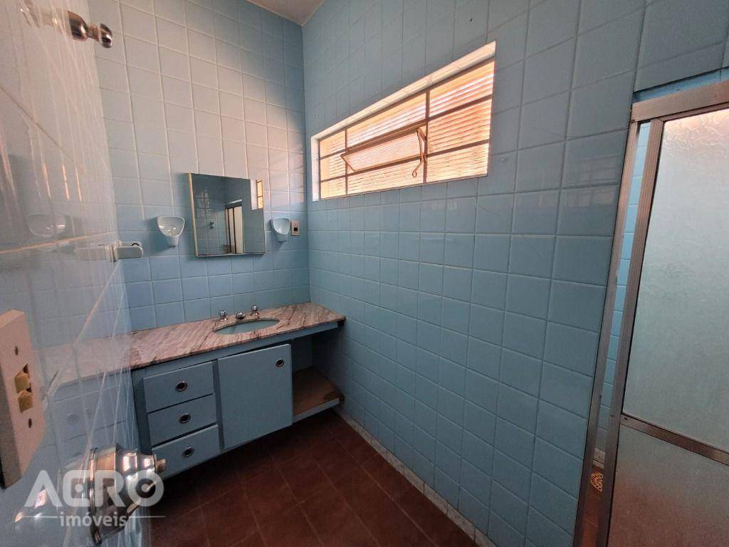 Casa à venda com 3 quartos, 208m² - Foto 13