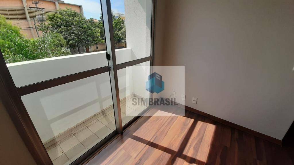 Apartamento à venda com 2 quartos, 47m² - Foto 2