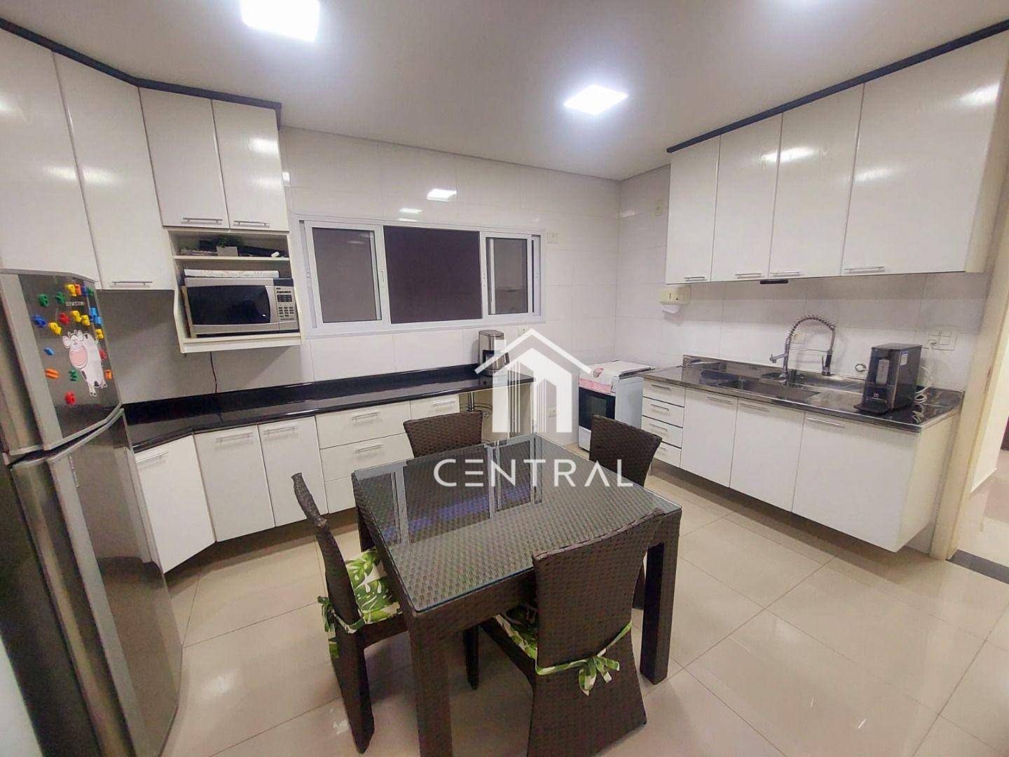 Sobrado à venda com 3 quartos, 240m² - Foto 43