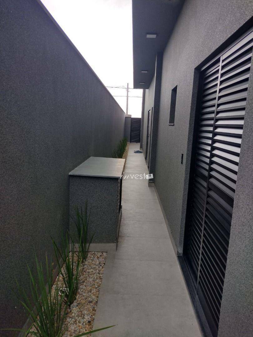 Casa de Condomínio à venda com 3 quartos, 230m² - Foto 3