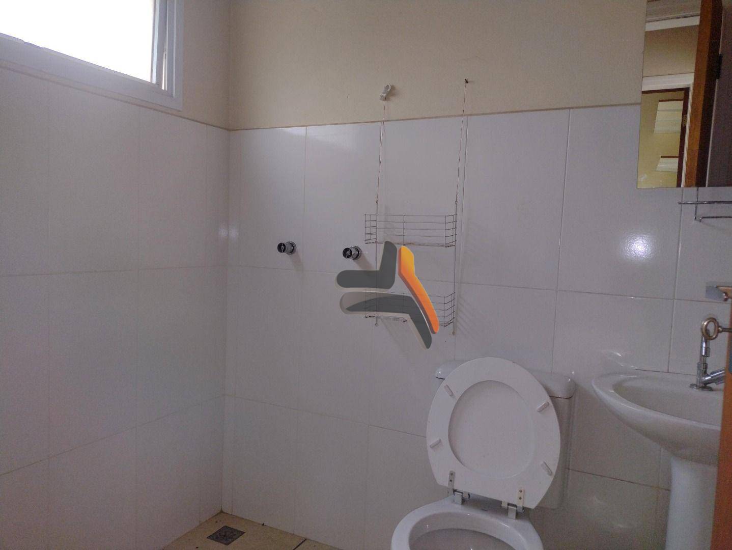 Casa de Condomínio à venda com 4 quartos, 435m² - Foto 3