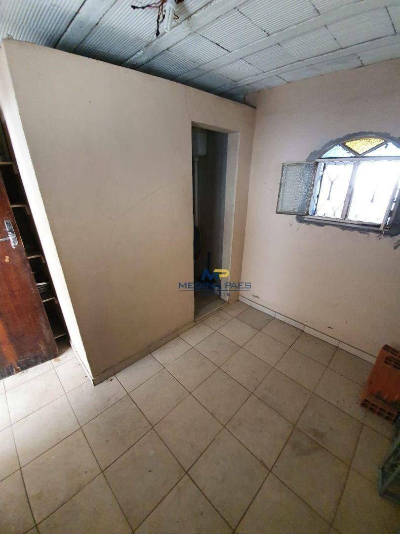 Casa à venda com 4 quartos, 360m² - Foto 22