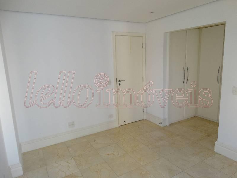 Apartamento para alugar com 3 quartos, 165m² - Foto 11