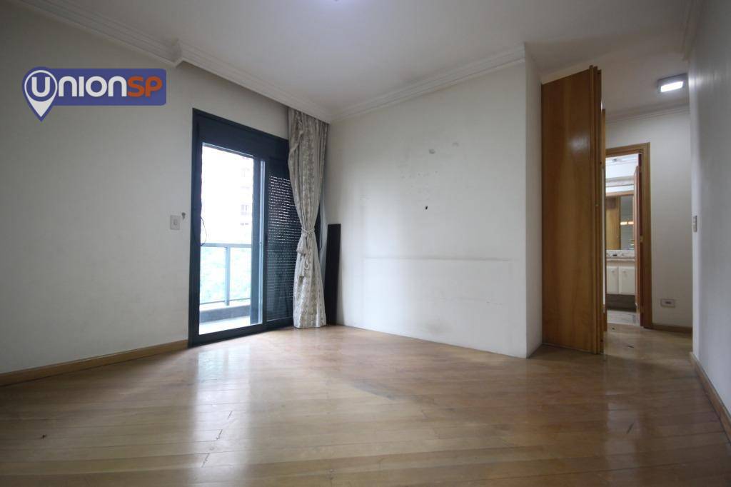 Apartamento à venda com 4 quartos, 202m² - Foto 23