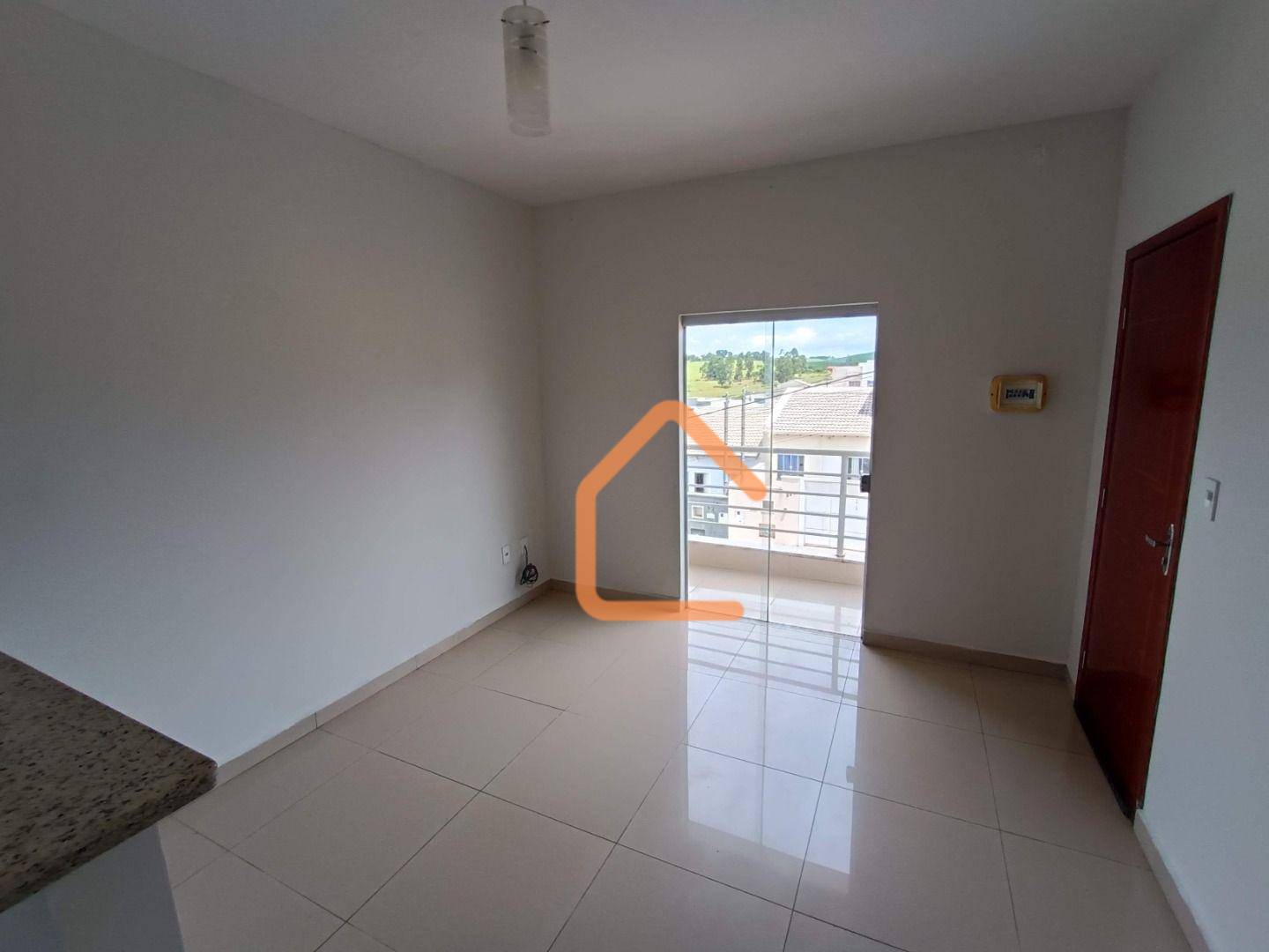 Apartamento para alugar com 2 quartos, 65m² - Foto 2