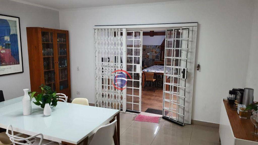 Sobrado à venda com 2 quartos, 300m² - Foto 22