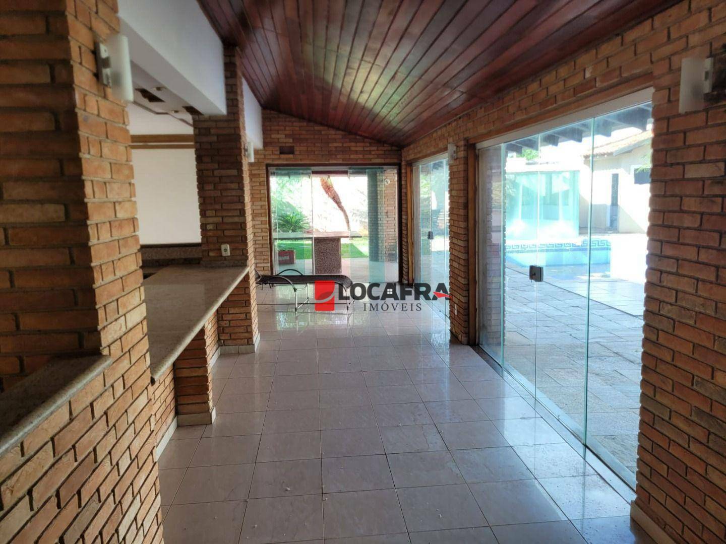 Casa à venda com 3 quartos, 700m² - Foto 14