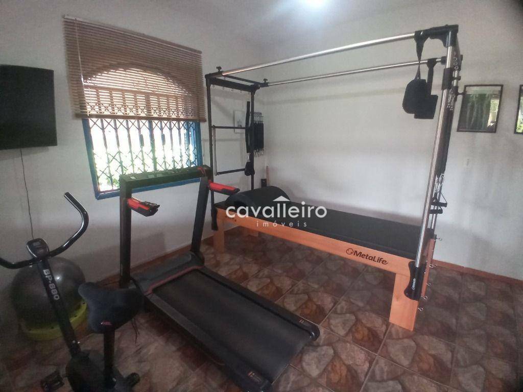 Casa à venda com 5 quartos, 226m² - Foto 16