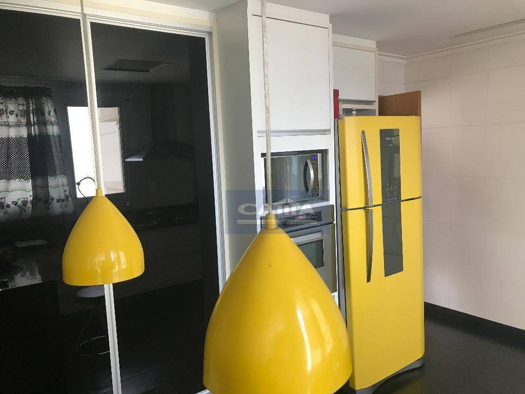 Apartamento à venda com 3 quartos, 144m² - Foto 10