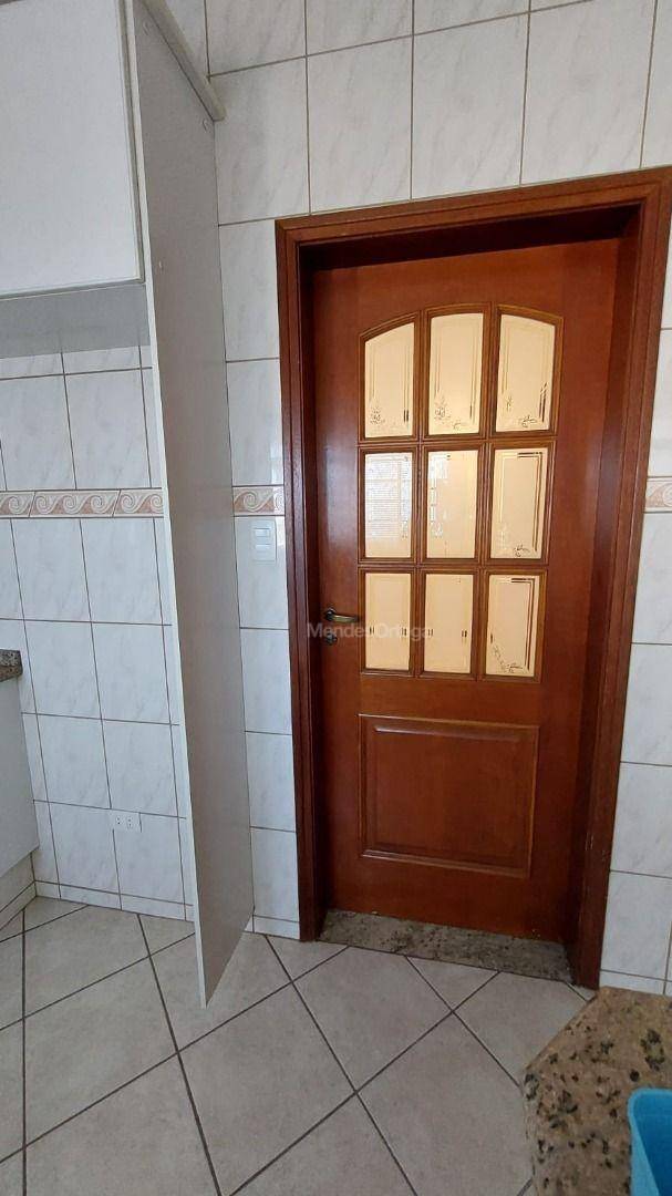 Apartamento à venda com 3 quartos, 111m² - Foto 10