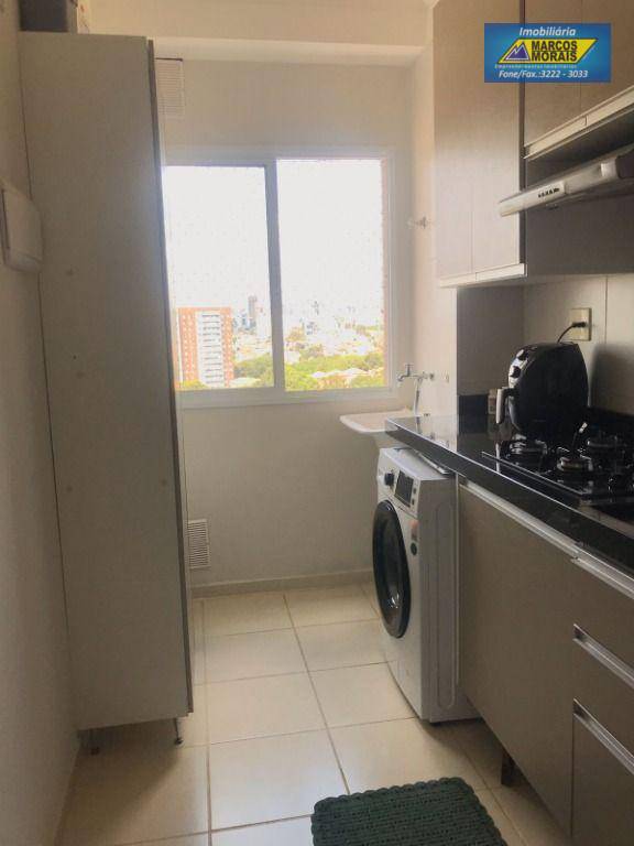 Apartamento à venda com 2 quartos, 52m² - Foto 2