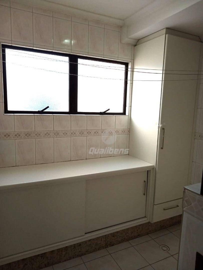 Apartamento para alugar com 2 quartos, 73m² - Foto 9