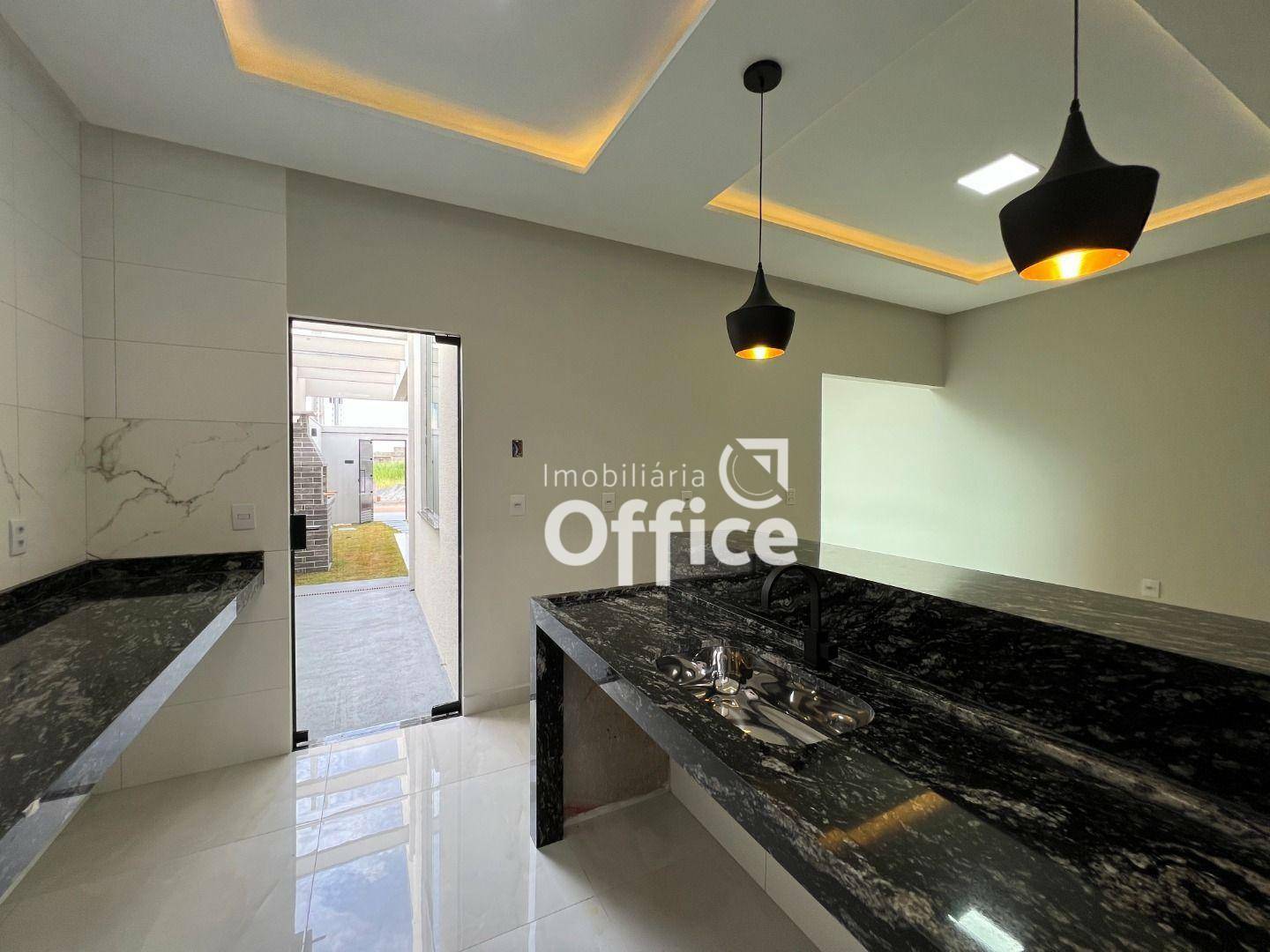 Casa à venda com 3 quartos, 104m² - Foto 11