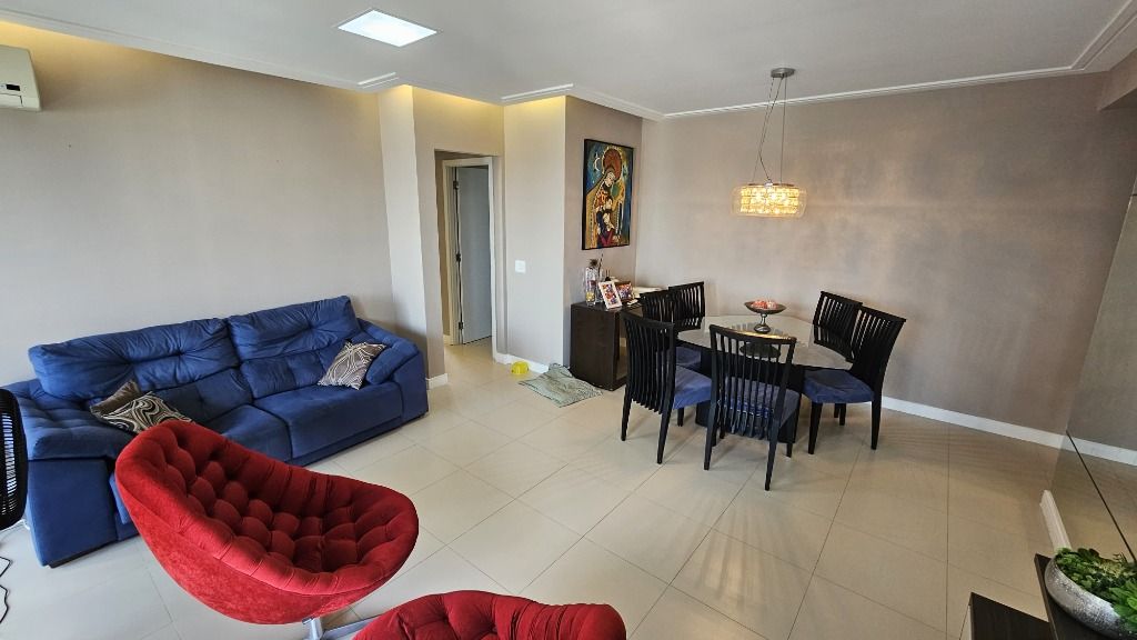 Apartamento à venda com 3 quartos, 112m² - Foto 2