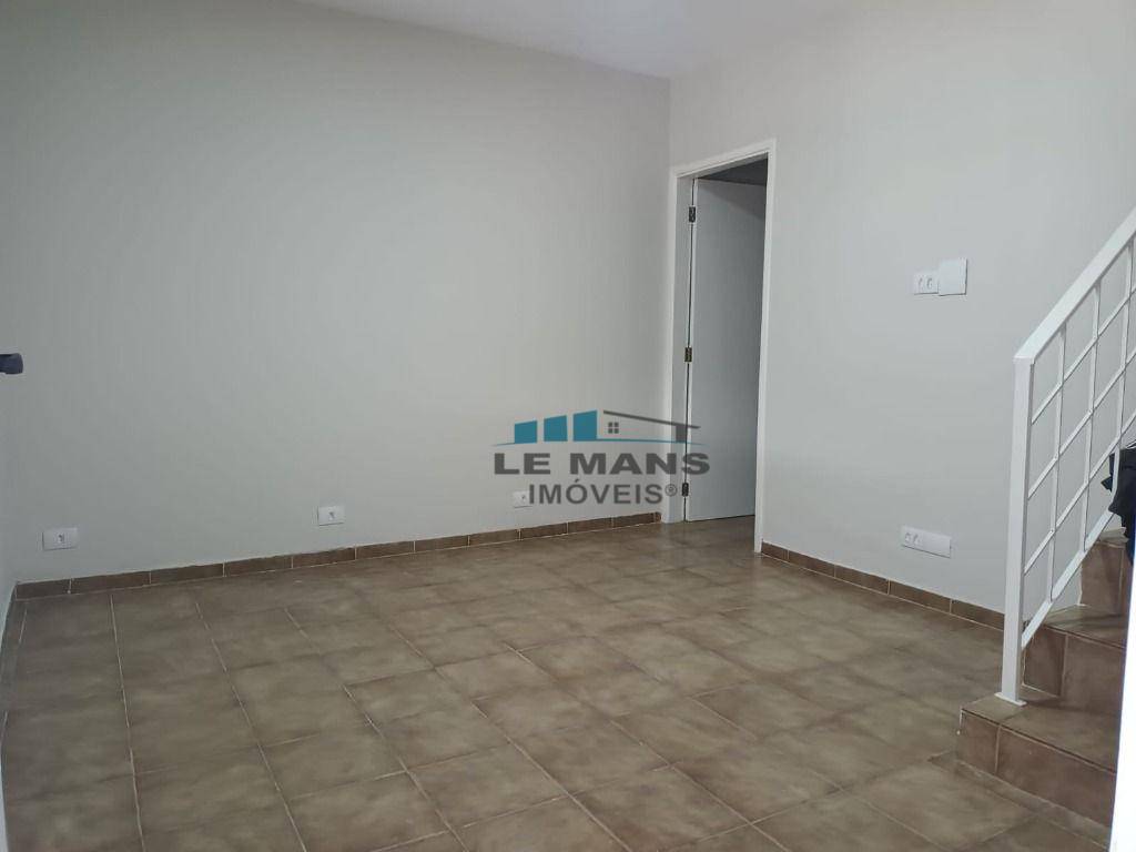 Casa para alugar com 2 quartos, 90m² - Foto 23